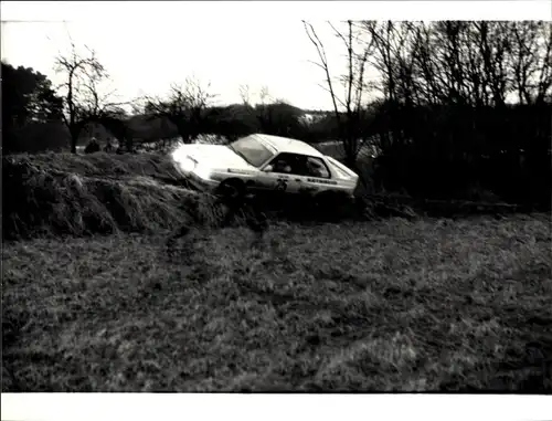 Foto Rennauto im Gelände, Startnummer 25