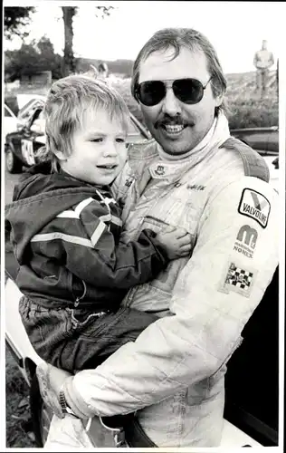 Foto Wolfgang Schrey mit Sohn, Rennfahrer