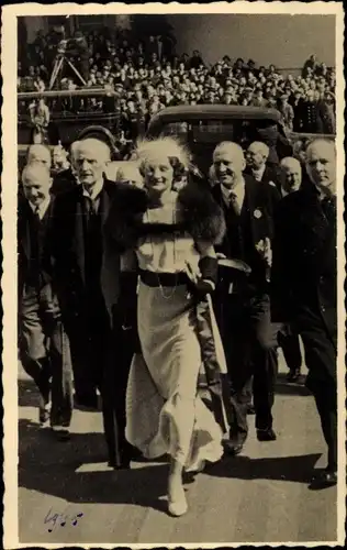 Ak Königin Astrid von Belgien, Astrid von Schweden