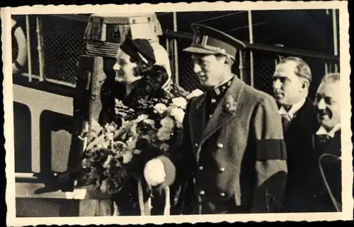 Foto Ak König Leopold III. von Belgien, Astrid von Schweden, 1934