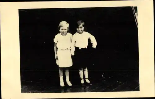 Foto Ak Adel belgien, Kinder von König Leopold III. von Belgien ?