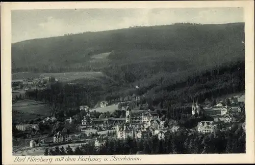 Ak Świeradów Zdrój Bad Flinsberg Schlesien, Totale mit Kurhaus und Iserkamm
