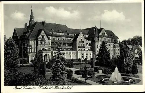 Ak Bad Kudowa Schlesien, Kurhotel Fürstenhof, Fontäne