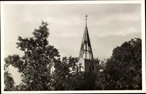 Ak Zetten Gelderland, Dorpskerk na de bevrijding in 1945, zerstörter Kirchturm