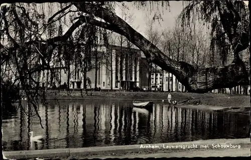 Ak Arnhem Gelderland Niederlande, Lauwersgracht met Shouwburg