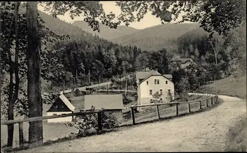 Ak Kipsdorf Altenberg im sächsischen Erzgebirge, Straßenpartie