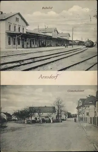 Ak Arnsdorf in Sachsen, Bahnhof Gleisseite, Gemeindeamt, Straßenpartie