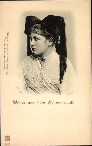 Ak Frau aus dem Schwarzwald in Tracht, Kopfbedeckung