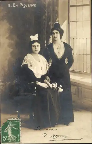 Ak Frauen in Trachten aus der Provence