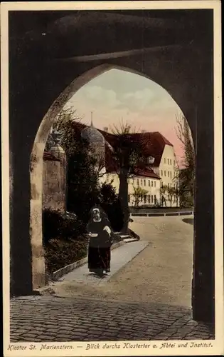 Ak Panschwitz Kuckau in Sachsen, Kloster St. Marienstern, Blick durchs Klostertor