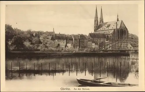 Ak Görlitz in der Lausitz, An der Neisse, Blick auf die Stadt, Kirche, Boot