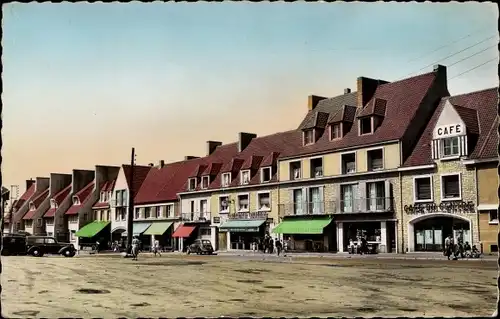 Ak Le Portel Pas de Calais, La Place de l'Eglise, Cafe