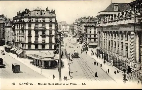 Ak Genève Genf Stadt, Rue du Mont Blanc, Cafe de la Poste, Passanten