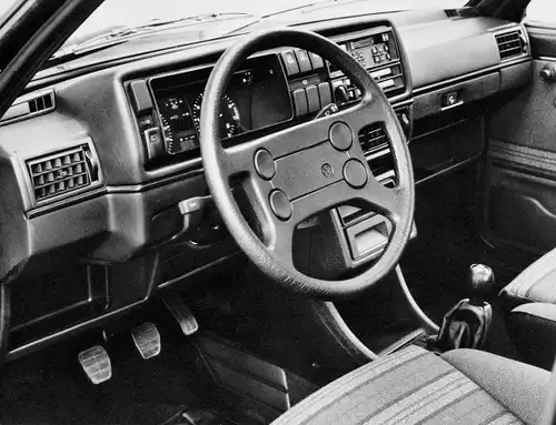 Foto Auto, VW Jetta GT, Volkswagen, Innenansicht, Sportlenkrad