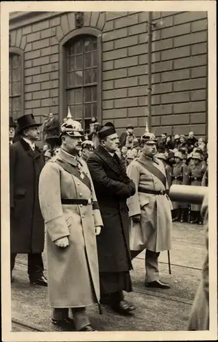 Ak Die drei Prinzen, Beerdigung von König Friedrich August III. von Sachsen, 23. Februar 1932