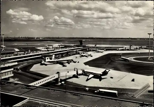 Ak Amsterdam Nordholland Niederlande, Schiphol Flughafen, Flugzeuge