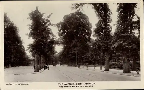 Ak Southampton Hampshire England, The Avenue, The finest Avenue in England