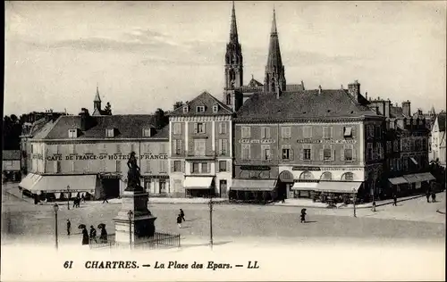 Ak Chartres Eure et Loir, Place des Epars, Kirche, Hotel de France