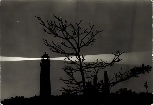 Ak Ostseebad Prerow auf dem Darß, Der Leuchtturm bei Nacht