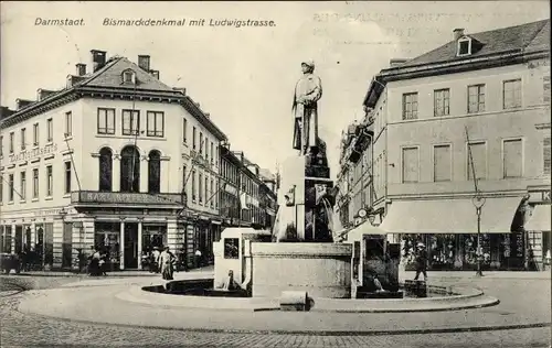 Ak Darmstadt in Hessen, Bismarckdenkmal mit Ludwigstraße