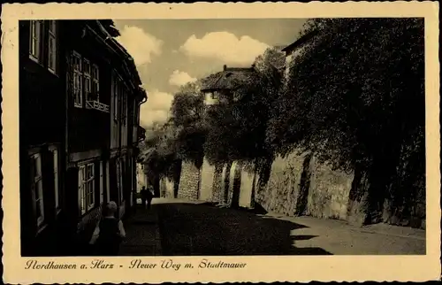 Ak Nordhausen am Harz, Neuer Weg m. Stadtmauer