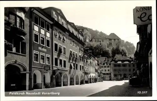 Ak Feldkirch Vorarlberg, Straßenpartie, Geschäfte