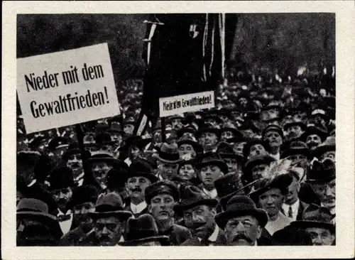 Sammelbild Geschichte der deutschen Arbeiterbewegung Teil III, Bild 9 Demo gegen Versailler Vertrag