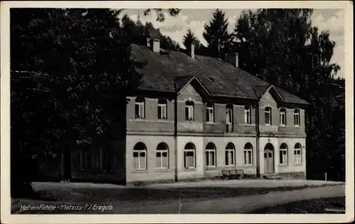 Ak Hohenfichte Metzdorf Leubsdorf Erzgebirge Sachsen, Gebäude am Wald