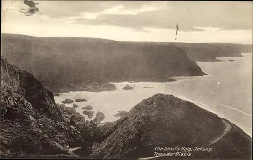 Ak-Kanalinsel-Trikot, Das Teufelsloch