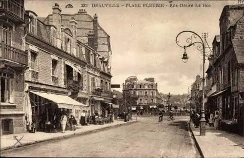 Ak Deauville La Plage Fleurie Calvados, Rue Desire Le Hoc