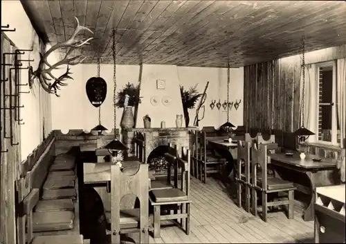 Ak Querfurt im Saalekreis, Waldgaststätte Jägerhütte im Ziegelrodaer Forst, Jägerstube, Geweih