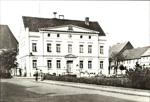 Ak Wusterhausen an der Dosse Prignitz, Rathaus, Außenansicht