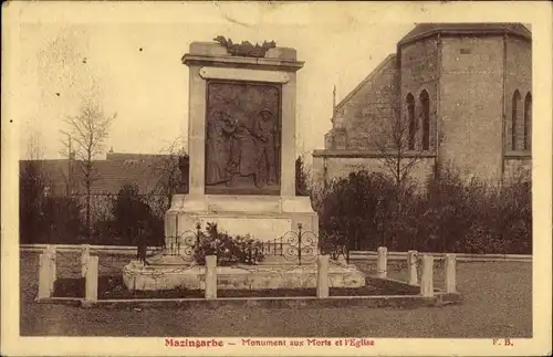 Ak Mazingarbe Pas-de-Calais, Monument aux Morts et l&#39;Eglise