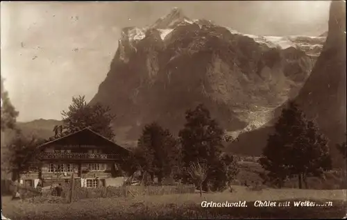 Ak Grindelwald Kanton Bern, Chalet mit Wetterhorn