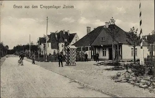 Ak Zossen in Brandenburg, Truppenlager, Eingang, Soldaten