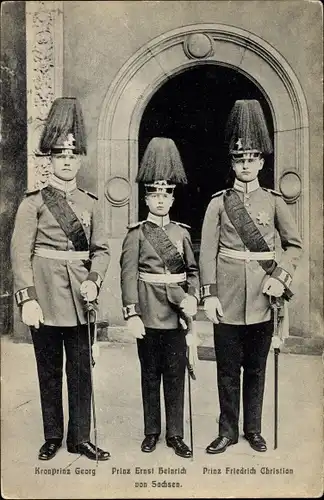 Ak Kronprinz Georg von Sachsen, Prinz Friedrich Christian, Ernst Heinrich, Paradeuniform