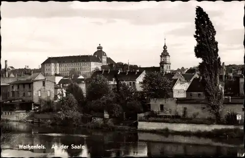 Ak Weißenfels im Burgenlandkreis, Blick auf die Stadt vom Fluss aus