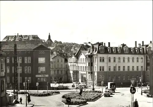 Ak Gotha in Thüringen, Suttnerplatz, Passanten, Fahrzeuge