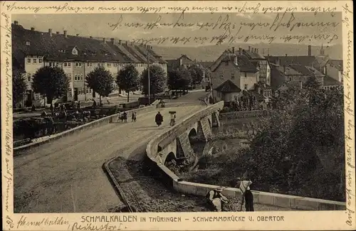 Ak Schmalkalden im Thüringer Wald, Schwemmbrücke und Obertor