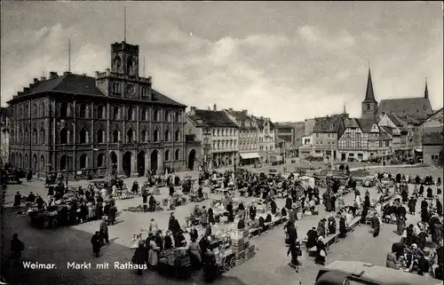 Ak Weimar in Thüringen, Markt mit Rathaus