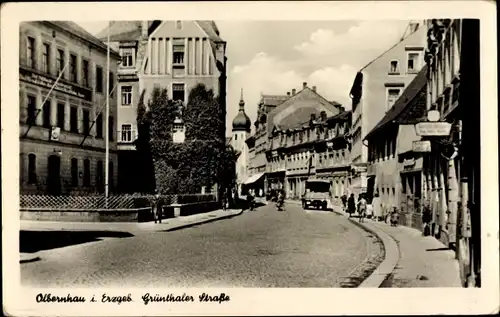 Ak Olbernhau im Erzgebirge, Grünthaler Straße, Passanten, Lkw