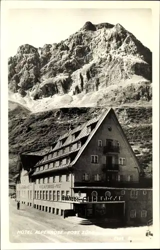 Ak Zürs am Arlberg Lech in Vorarlberg, Hotel Alpenrose u. Post, Außenansicht