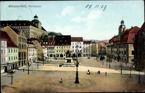 Ak Weißenfels an der Saale, Marktplatz, Reiterstandbild