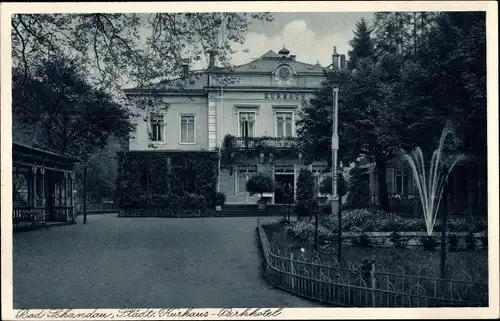 Ak Bad Schandau Sächsische Schweiz, Städt. Kurhaus, Parkhotel, Springbrunnen