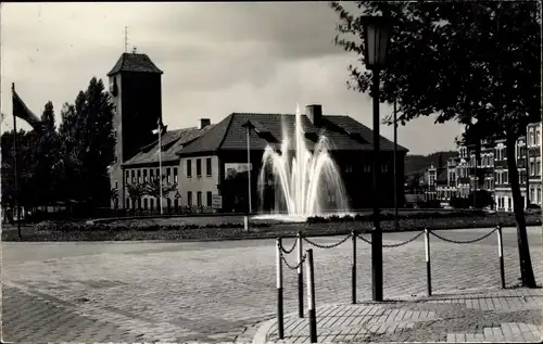 Ak Eisenberg in Thüringen, Platz der Republik