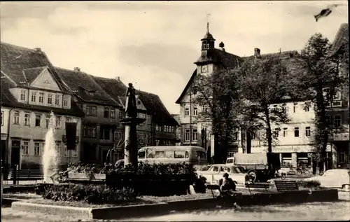 Ak Schleusingen in Thüringen, Marktbrunnen