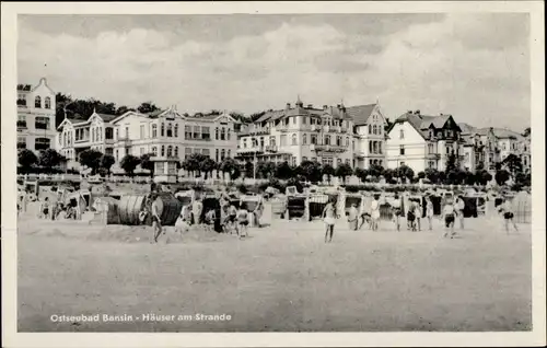 Ak Ostseebad Bansin Heringsdorf auf Usedom, Häuser am Strande, Badegäste, Strandkörbe
