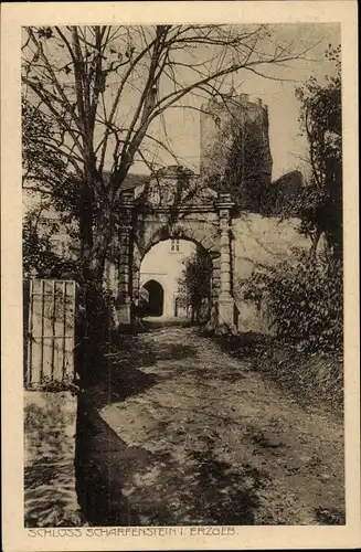 Ak Drebach in Sachsen, Blick durchs Tor von Schloss Scharfenstein