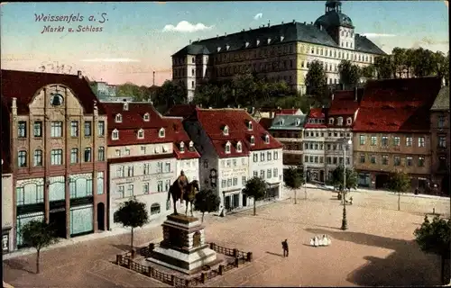 Ak Weißenfels in Sachsen Anhalt, Markt, Reiterstandbild, Schloss