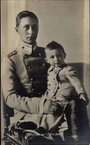 Ak Kronprinz Wilhelm von Preußen mit Sohn, Portrait
